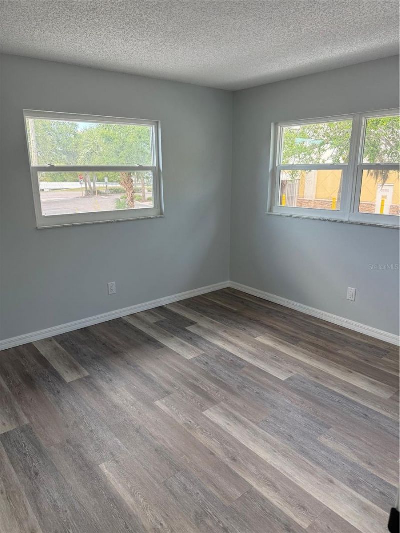 439 76th Avenue N, Saint Petersburg, FL 33702 Photo