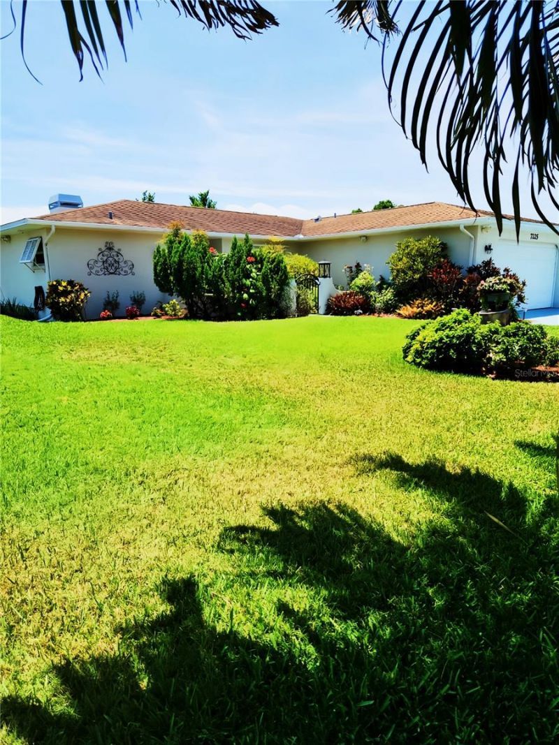 7225 8th Avenue Loop W, Bradenton, FL 34209 Photo