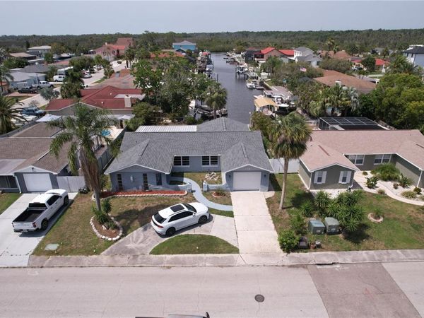 6101 SEABREEZE DRIVE , PORT RICHEY, FL 34668