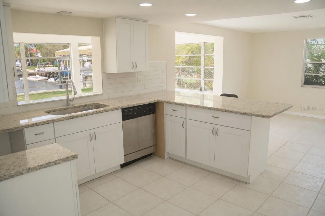 6101 Seabreeze Drive , Port Richey, FL 34668 Photo