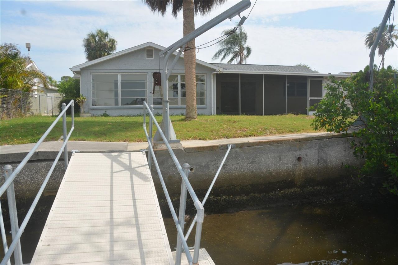 6101 Seabreeze Drive , Port Richey, FL 34668 Photo