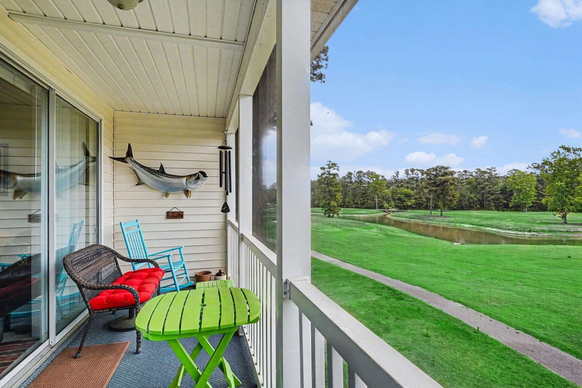 646 River Oaks Dr.  Photo 12