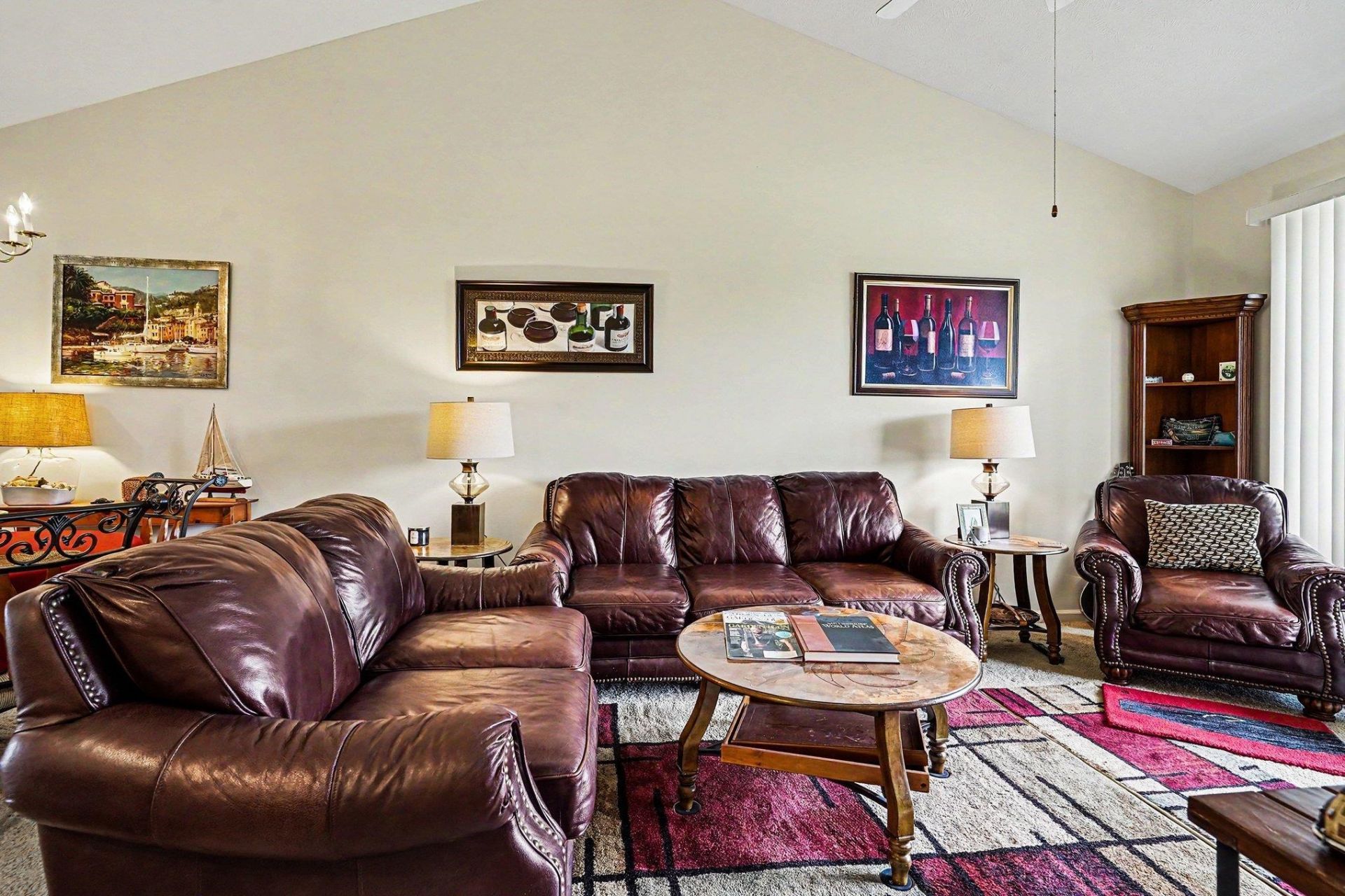 646 River Oaks Dr.  Photo 14