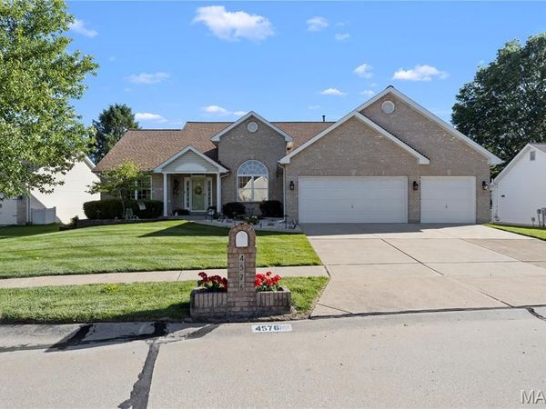 4576 Kerth Forest Drive, Mehlville, MO 63128