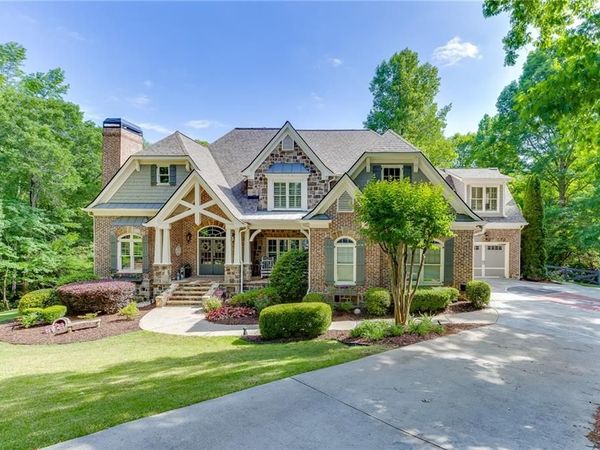 3092 Hidden Falls Drive , Buford, GA 30519