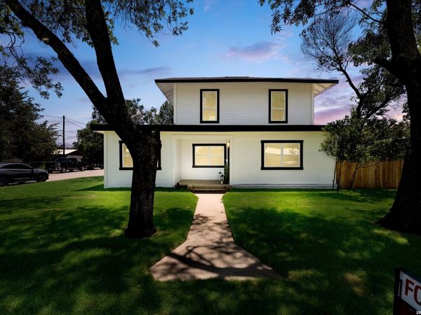536 Commerce St, Pleasanton, TX 78064