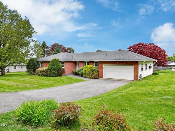 12 Sunset Drive, Troy, NY 12182