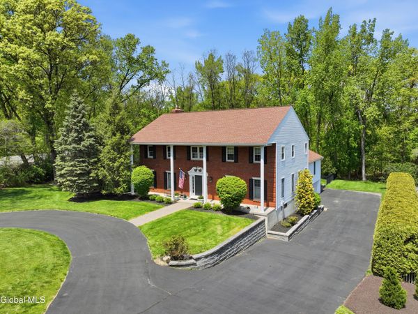 47 Park Drive, Menands, NY 12204