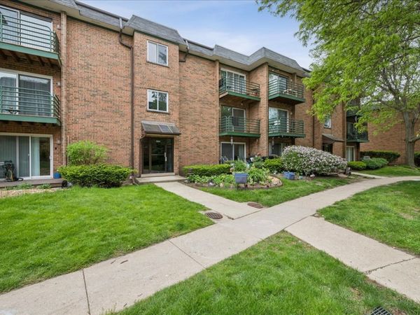 920 Casey Court , Unit 5, Schaumburg, IL 60173