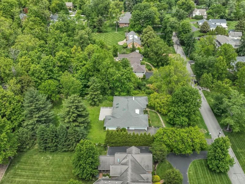 6625 N Clippinger Drive, Indian Hill, OH 45243 Photo 9