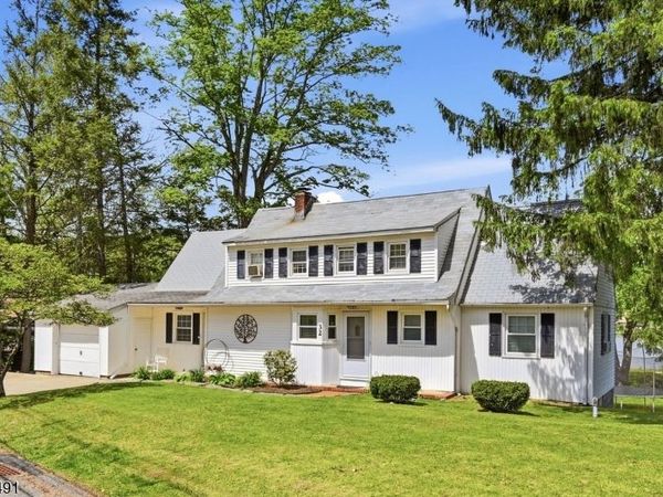 32 Telemark Rd, Rockaway, NJ 07866