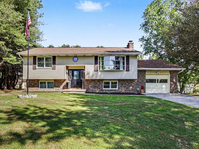 11795 James Drive , Logan, OH 43138 Photo 2