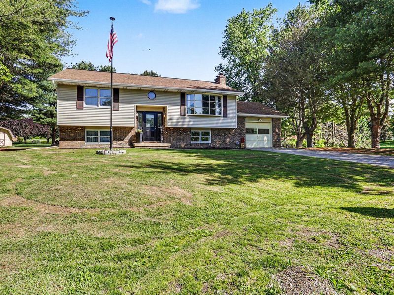 11795 James Drive , Logan, OH 43138 Photo 3