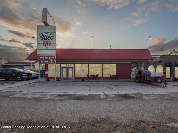 3135 S Pennsylvania Avenue, Lansing, MI 48910