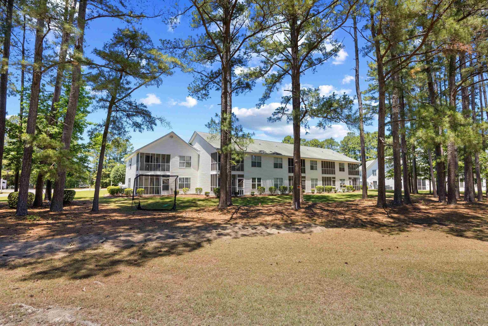 890 Fairway Dr.  Photo 10