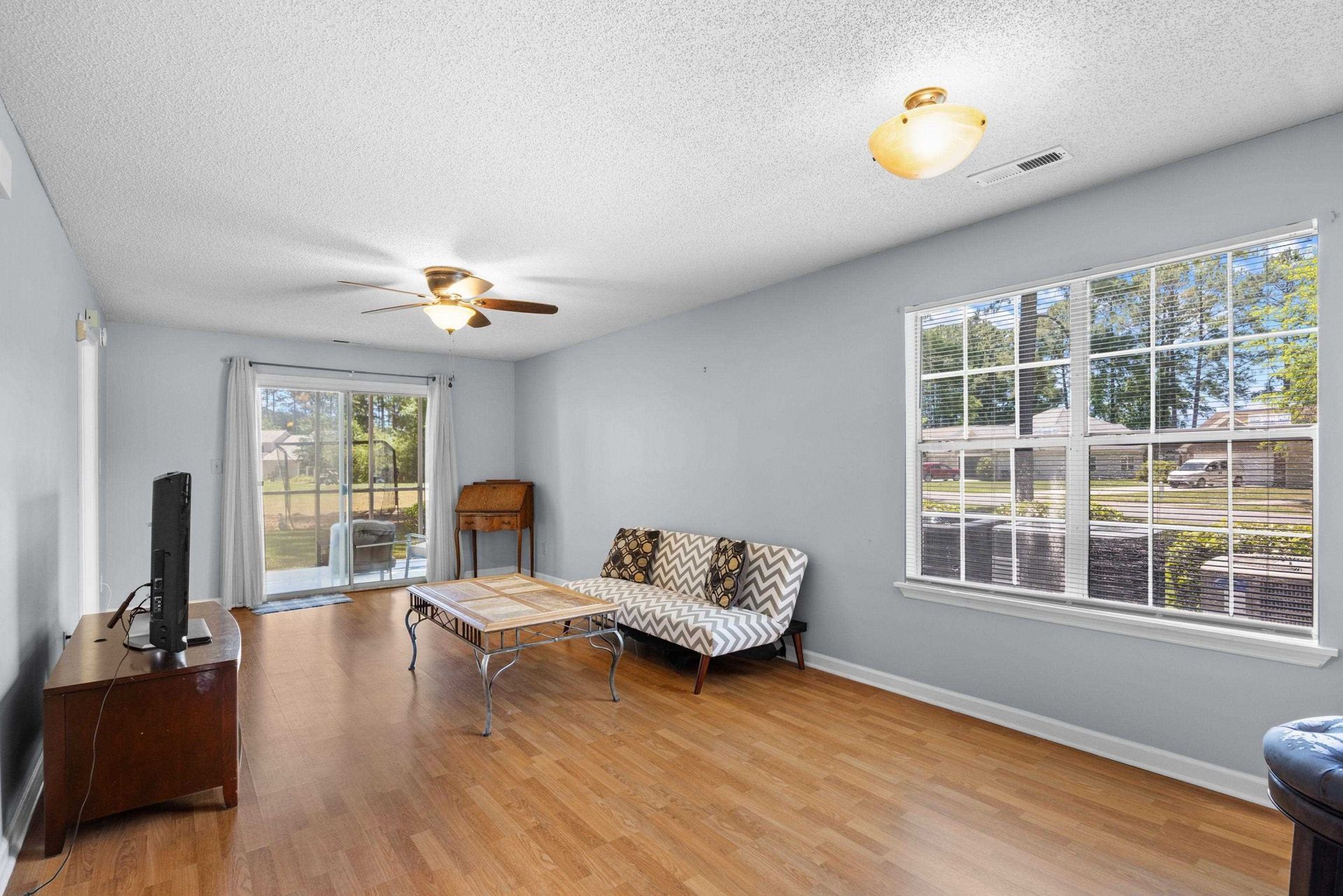890 Fairway Dr.  Photo 15