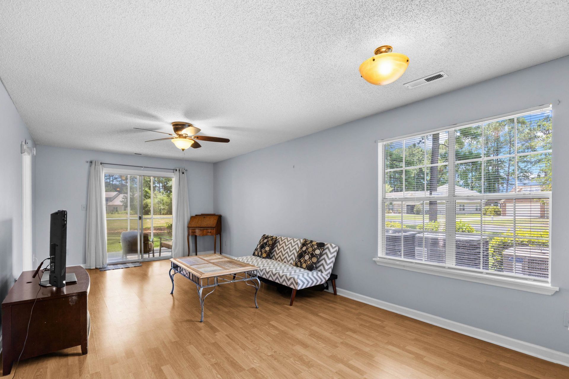 890 Fairway Dr. Photo 17