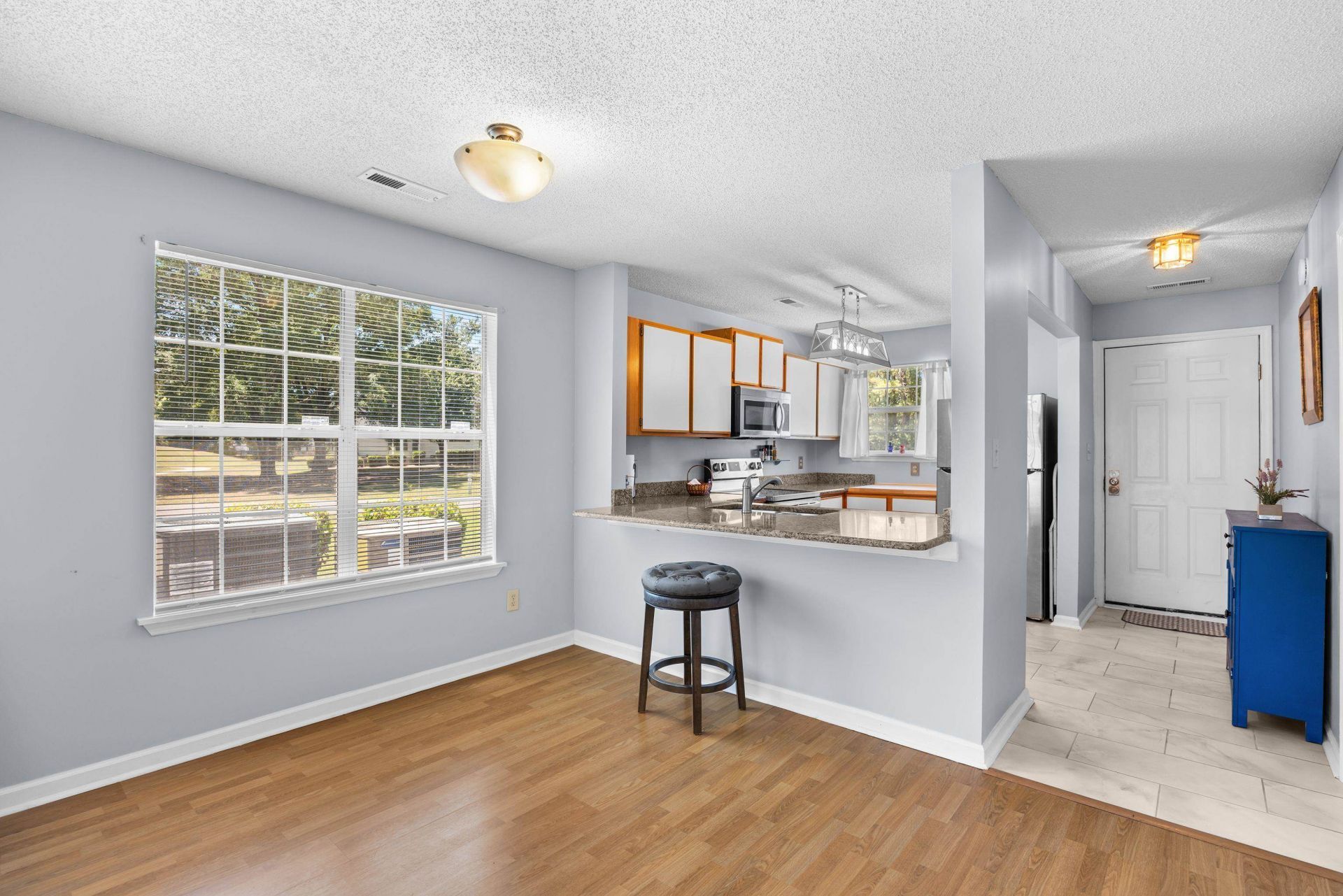 890 Fairway Dr.  Photo 18