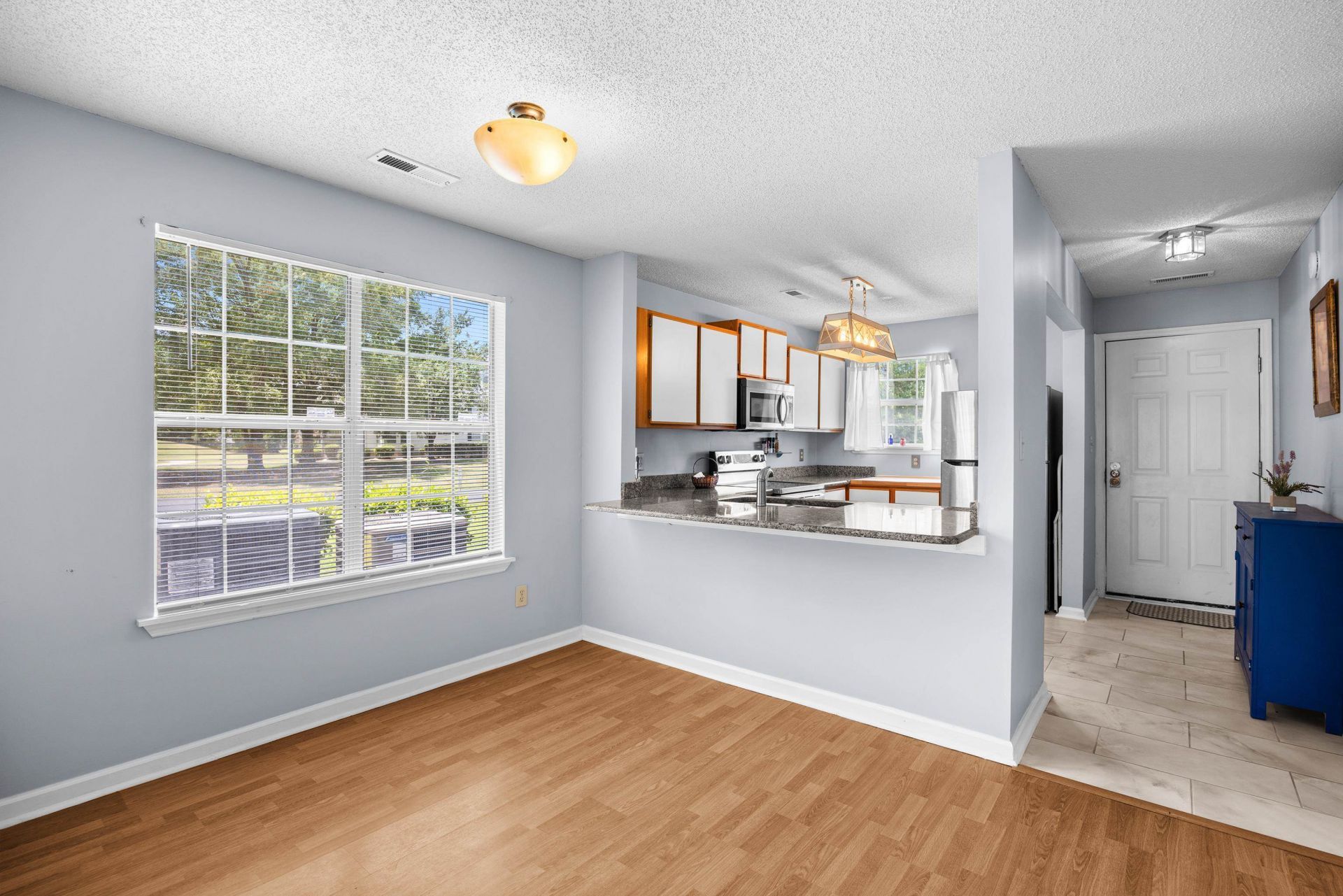 890 Fairway Dr. Photo 23