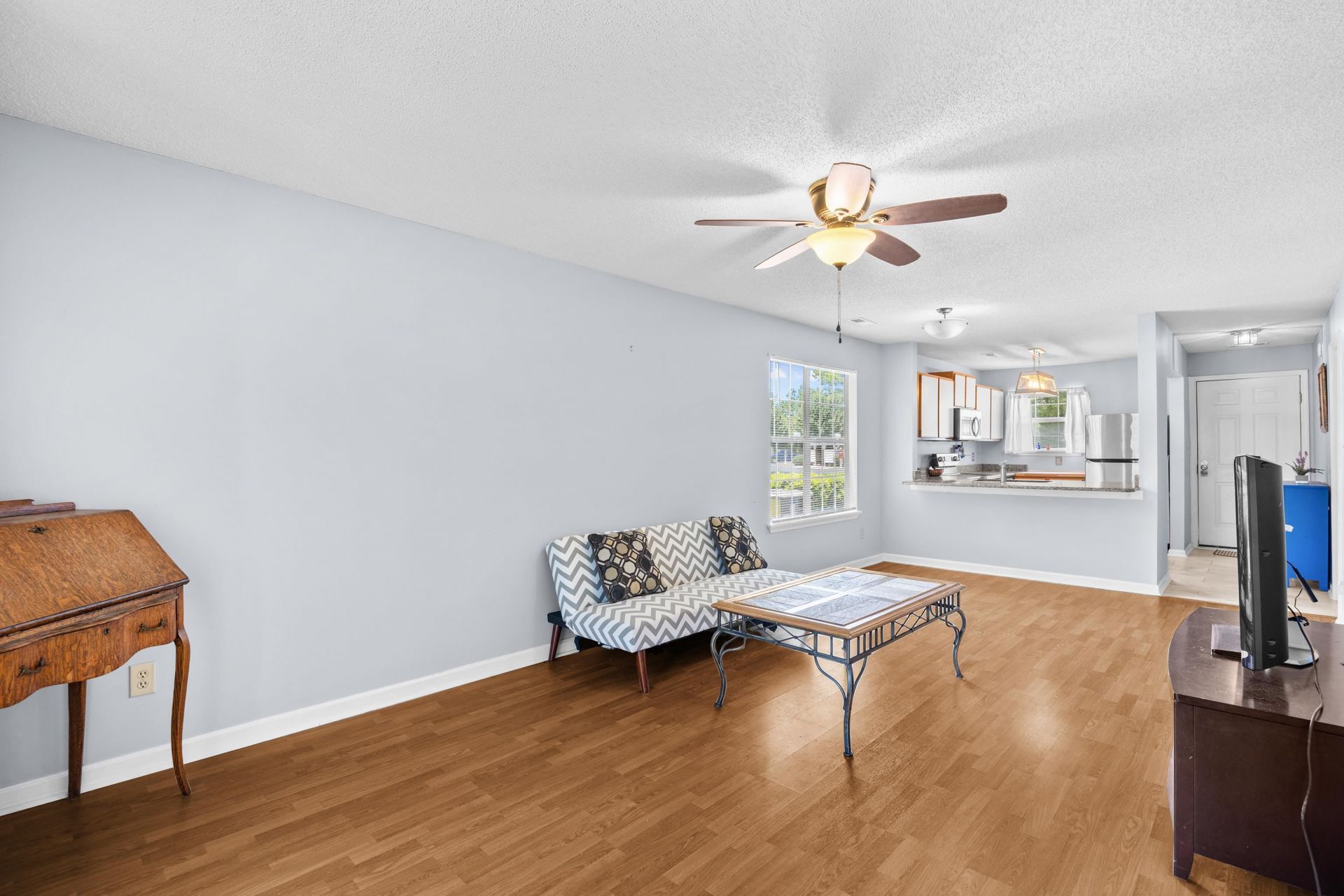 890 Fairway Dr. Photo 24
