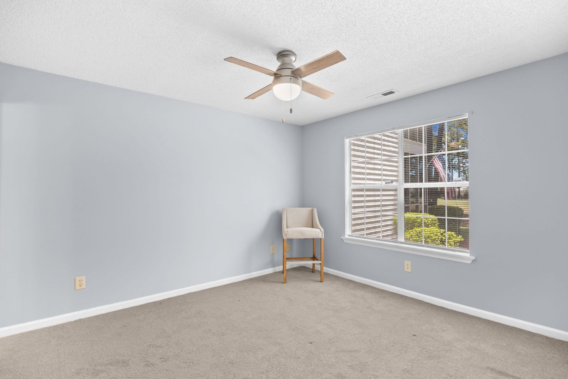 890 Fairway Dr.  Photo 29