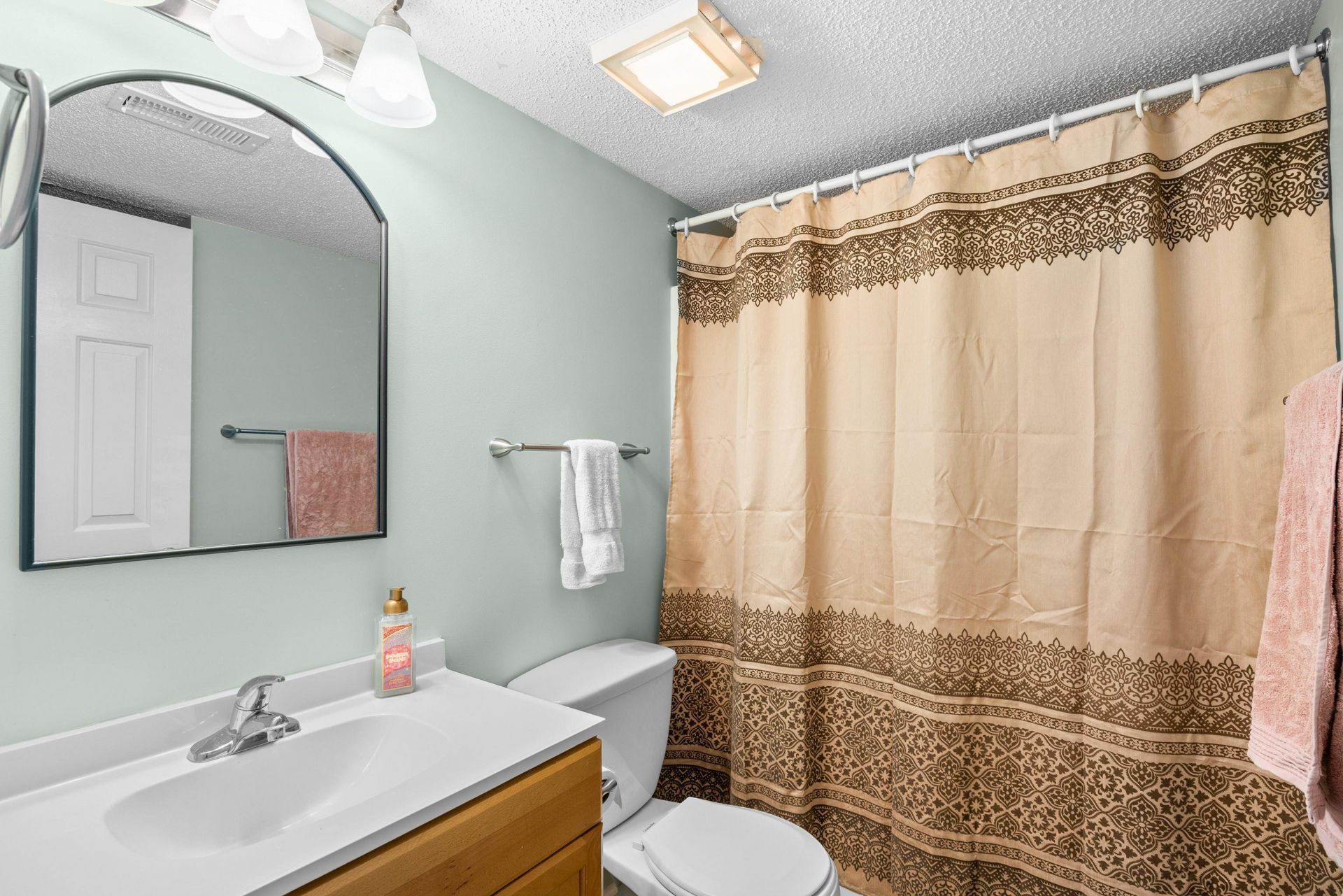 890 Fairway Dr. Photo 42