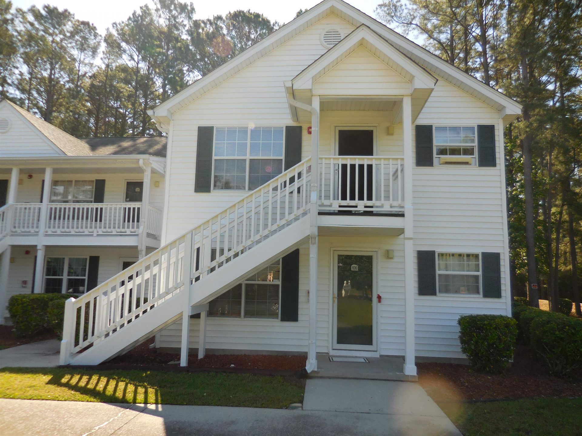 890 Fairway Dr.  Photo 5