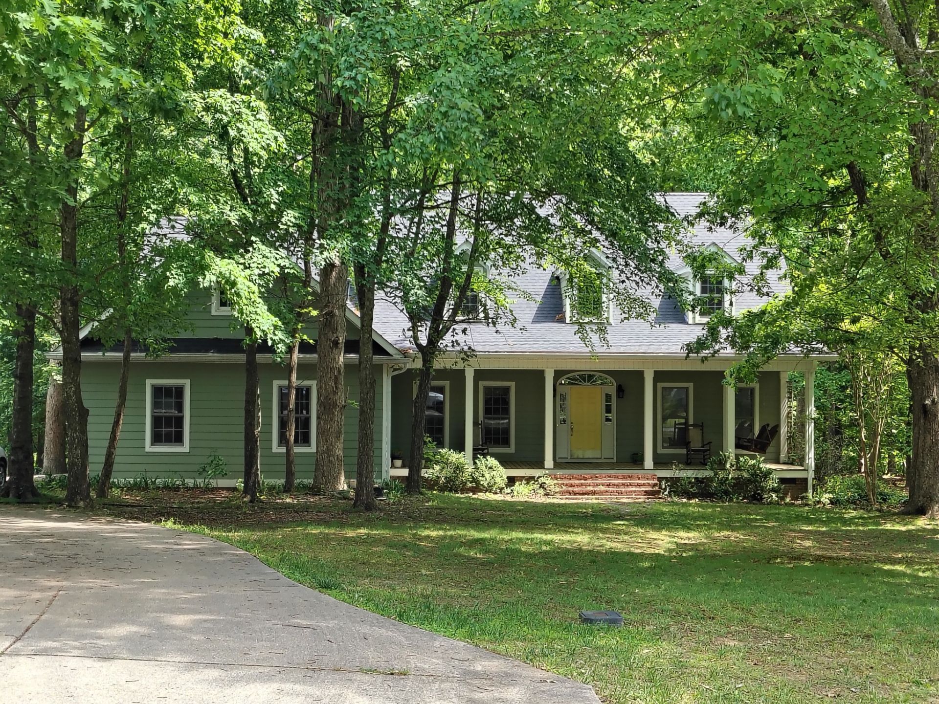 63 Girault Jones Dr , Sewanee, TN 37375 Main Photo