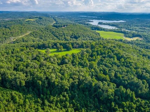 359 Co Rd 4 , Calhoun, TN 37309