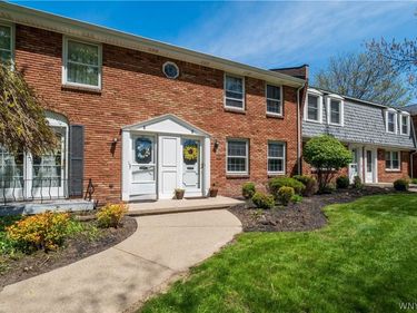 40 Guilford Lane, Unit D, Williamsville, NY 14221