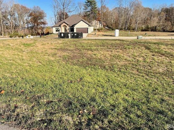 1566 Victoria Woods Drive, Victoria Woods, IN 47601