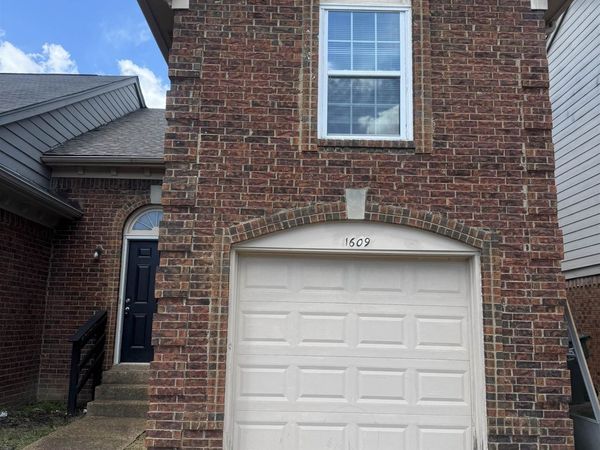 1609 RED BARN DR, Memphis, TN 38016
