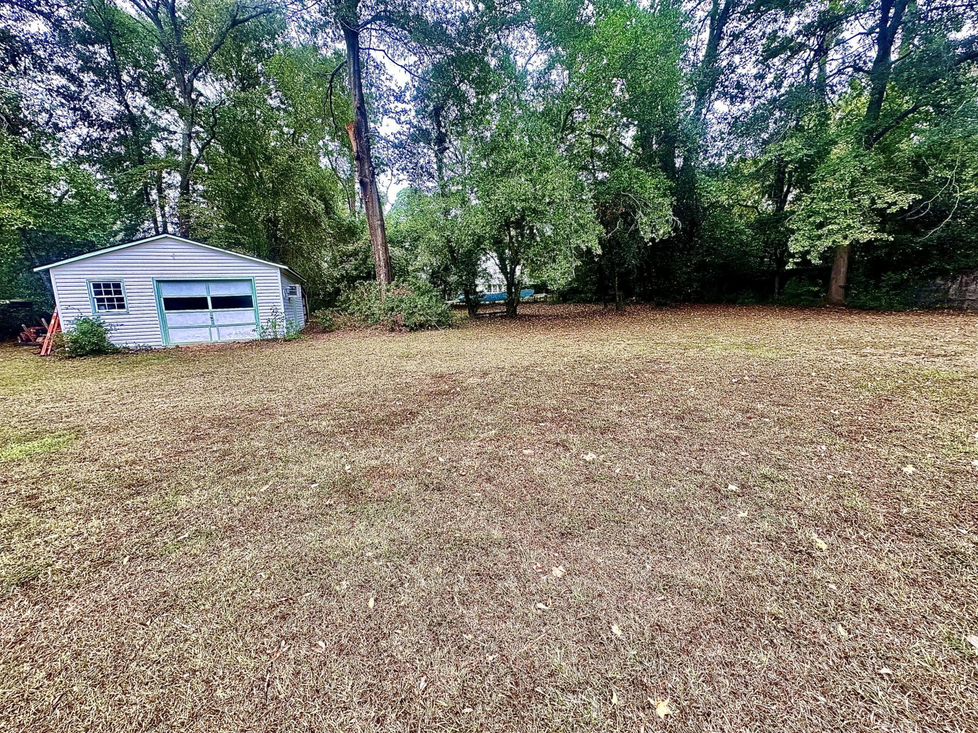 238 Club Acres Boulevard Photo 16