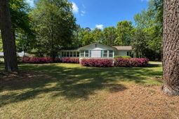 238 Club Acres Boulevard photo 4