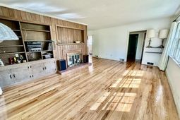 238 Club Acres Boulevard photo 4