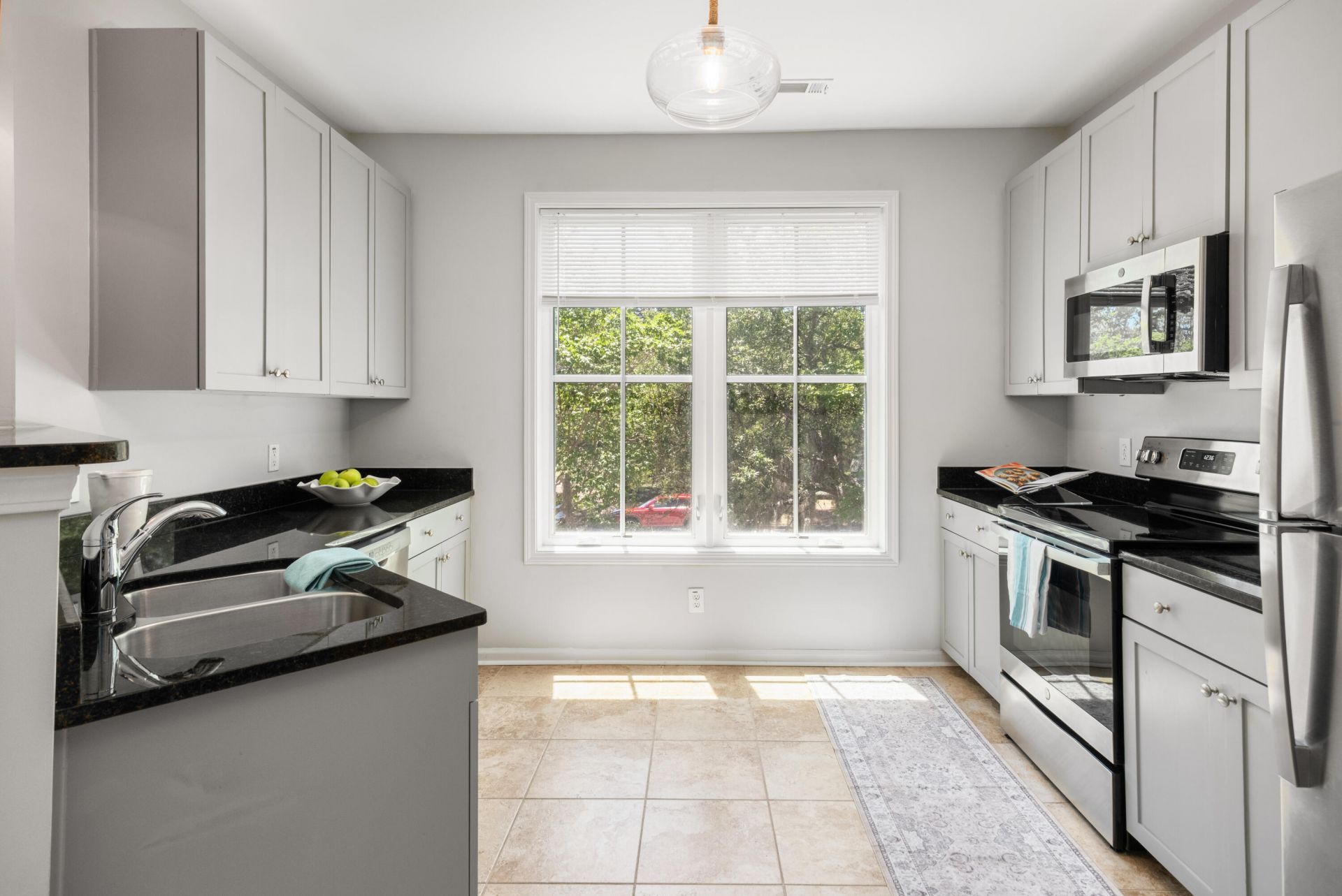 280 Seven Farms Drive Photo 9