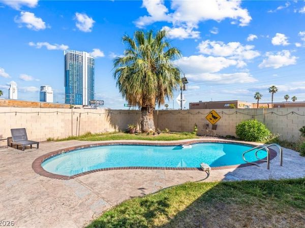 4609 Via Torino , Las Vegas, NV 89103