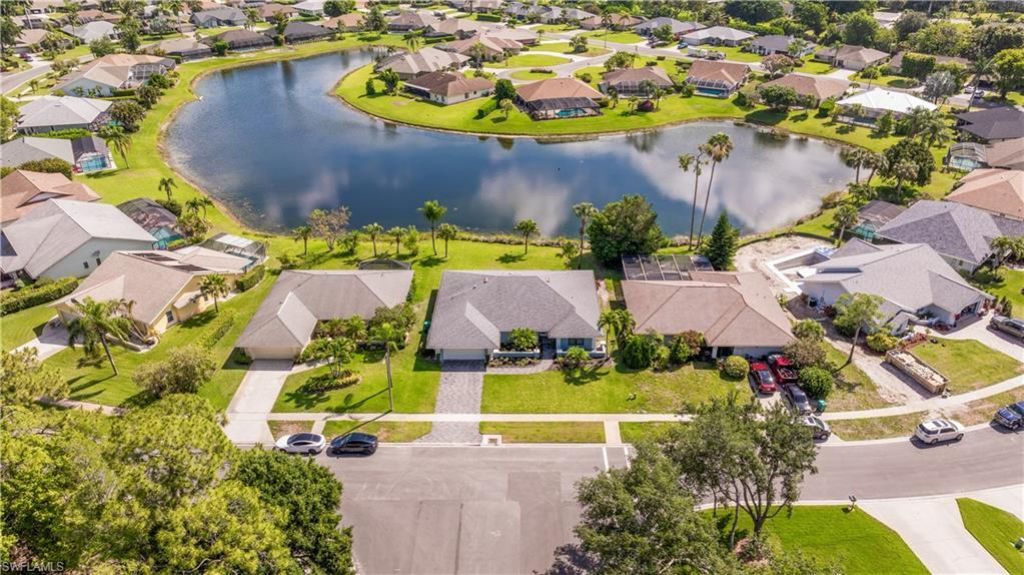 9882 Campbell Cir , Naples, FL 34109 Photo