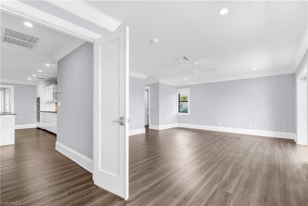 9882 Campbell Cir, Naples, FL 34109 Photo