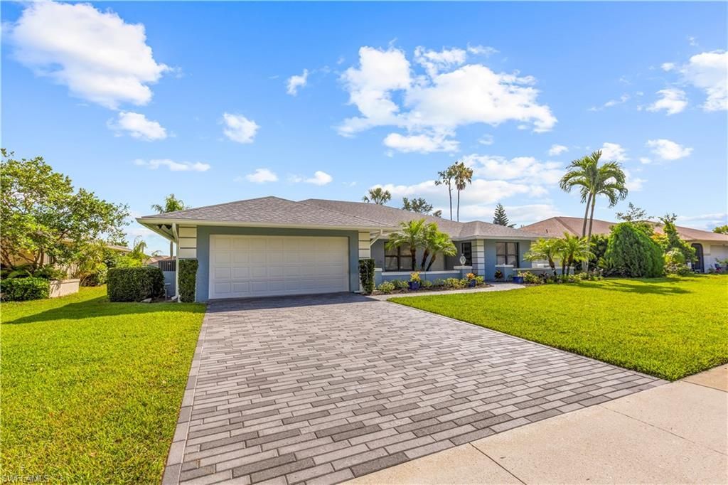 9882 Campbell Cir , Naples, FL 34109 Photo
