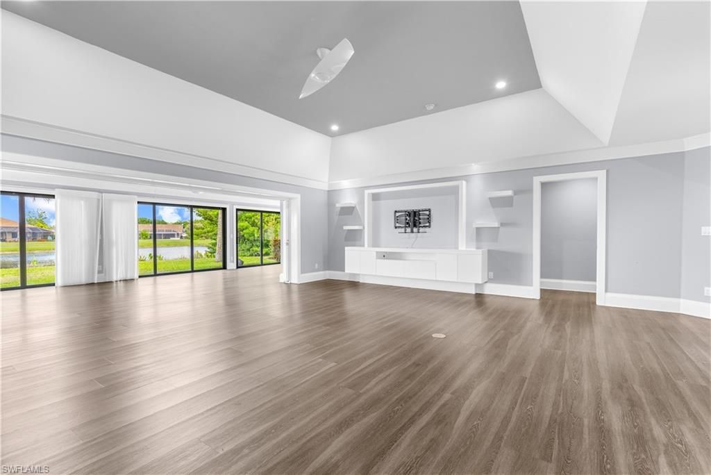 9882 Campbell Cir, Naples, FL 34109 Photo