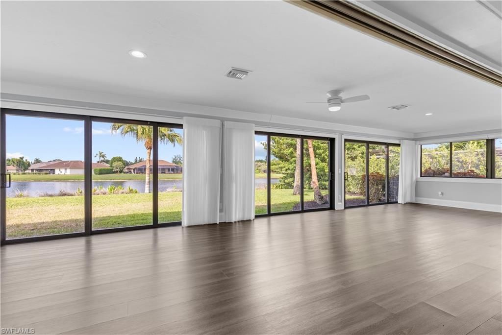9882 Campbell Cir, Naples, FL 34109 Photo