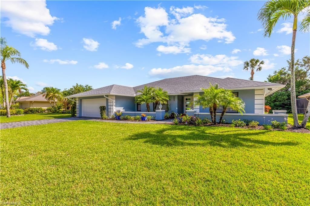 9882 Campbell Cir , Naples, FL 34109 Photo