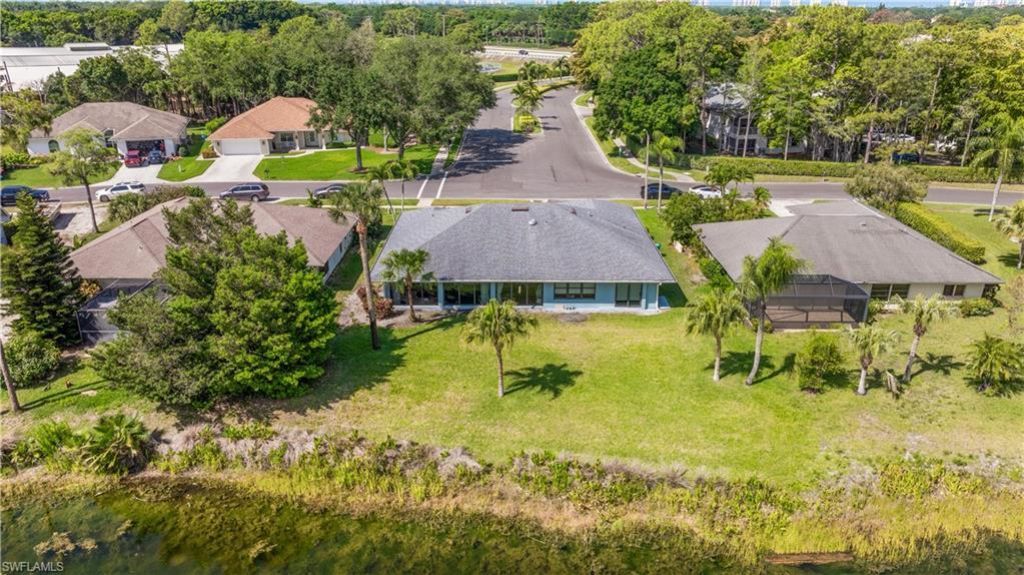 9882 Campbell Cir , Naples, FL 34109 Photo