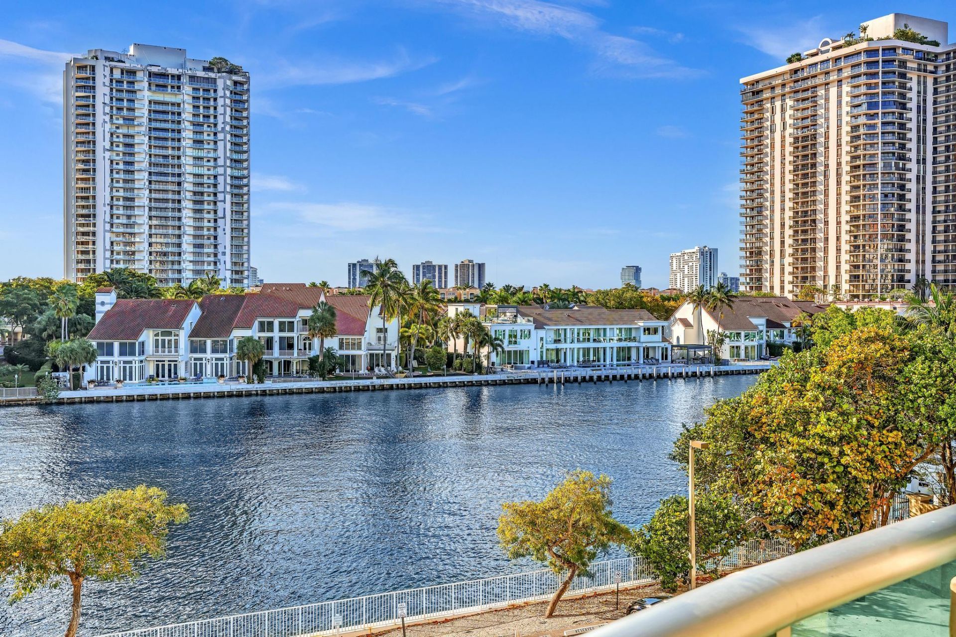 19390 Collins Avenue, Unit 421, Sunny Isles Beach, FL 33160 Photo
