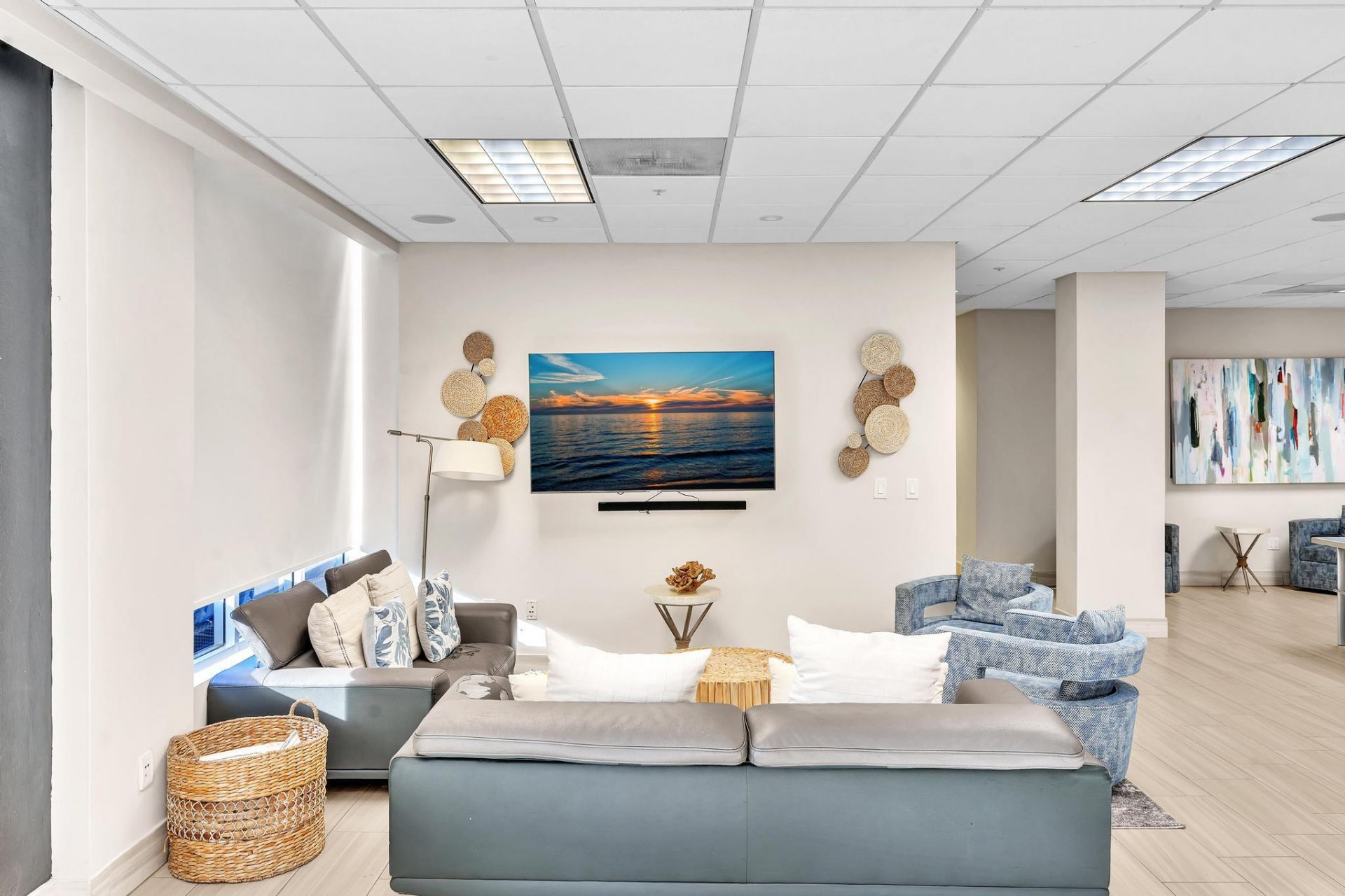 19390 Collins Avenue, Unit 421, Sunny Isles Beach, FL 33160 Photo