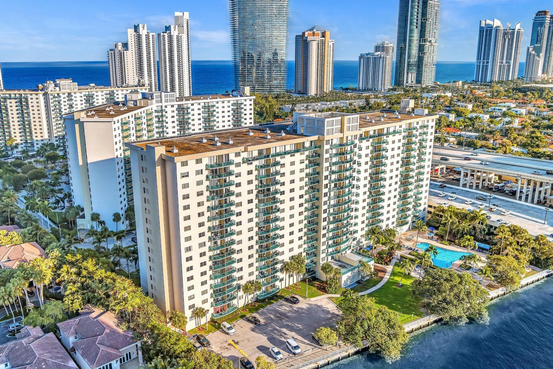 19390 Collins Avenue, Unit 421, Sunny Isles Beach, FL 33160 Photo