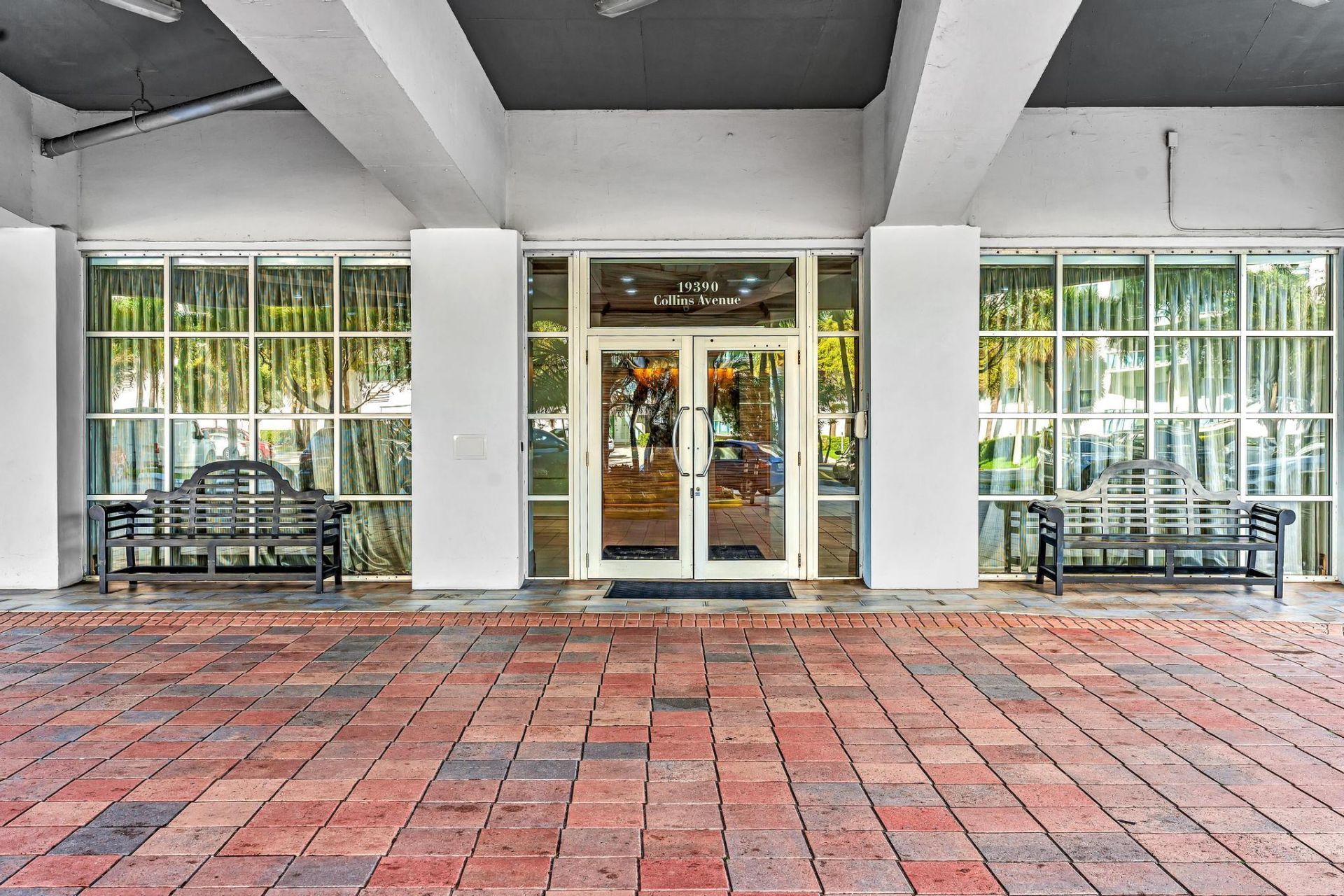 19390 Collins Avenue, Unit 421, Sunny Isles Beach, FL 33160 Photo