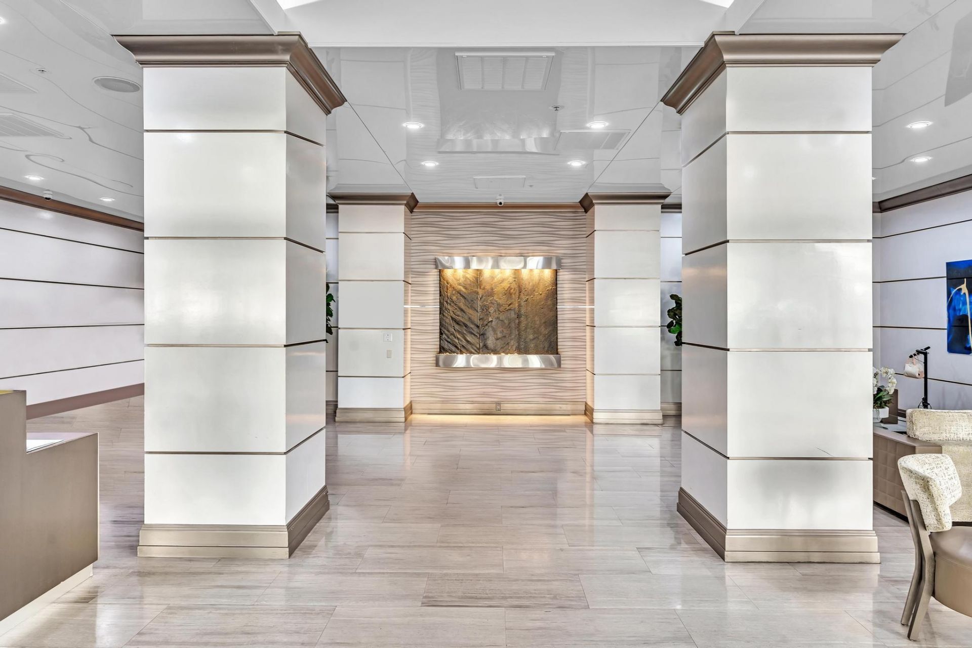 19390 Collins Avenue, Unit 421, Sunny Isles Beach, FL 33160 Photo