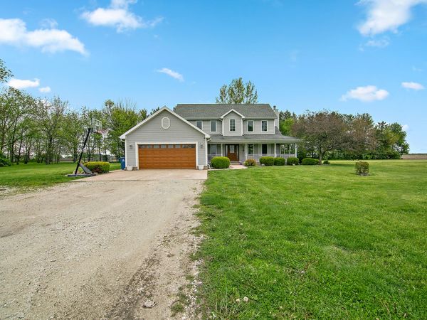 17709 W State Rte 17 , Reddick, IL 60961